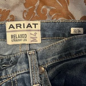 Ariat Relaxed Straight Leg M4 32x34